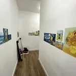 Gogh House In Daire