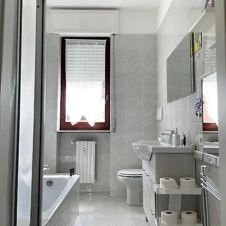 Gogh House In * Bérgamo