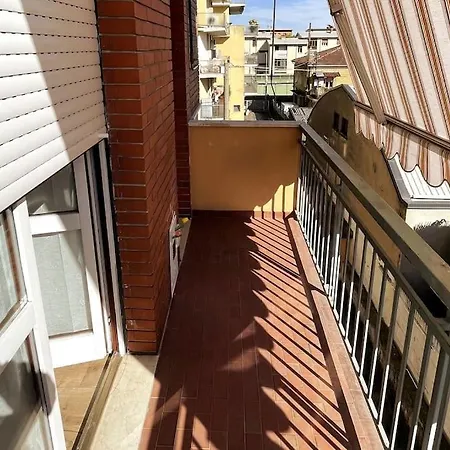 Gogh House In Bergamo