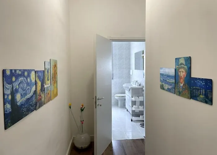 Gogh House In Apartment *