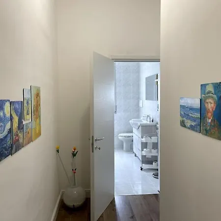 Gogh House In アパート *